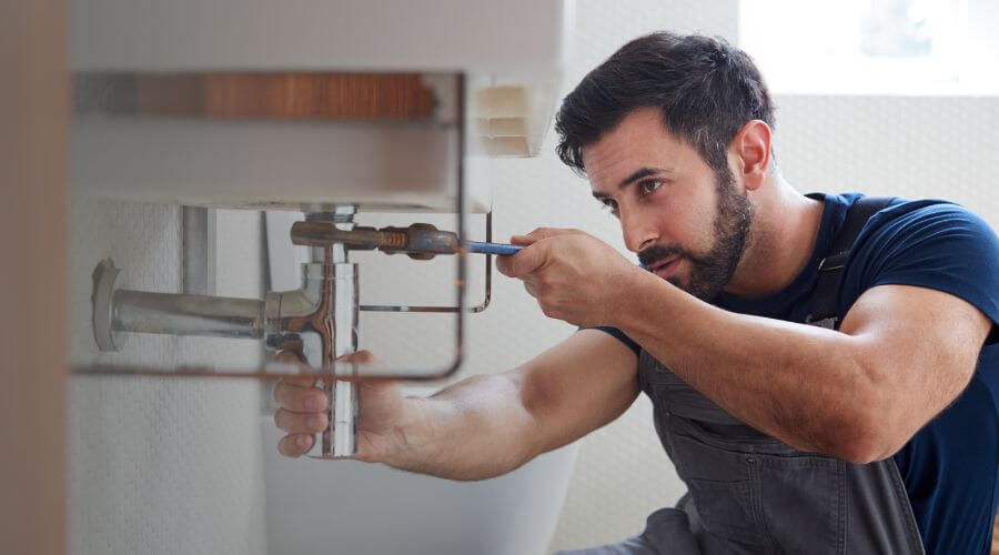 Expert burst pipe repair services in Marrowbone, KY